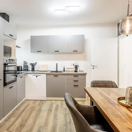 Premium 05 I Smarttv I Wifi I Balkon * هام