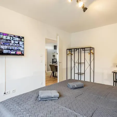 Premium 05 I Smarttv I Wifi I Balkon شقة *